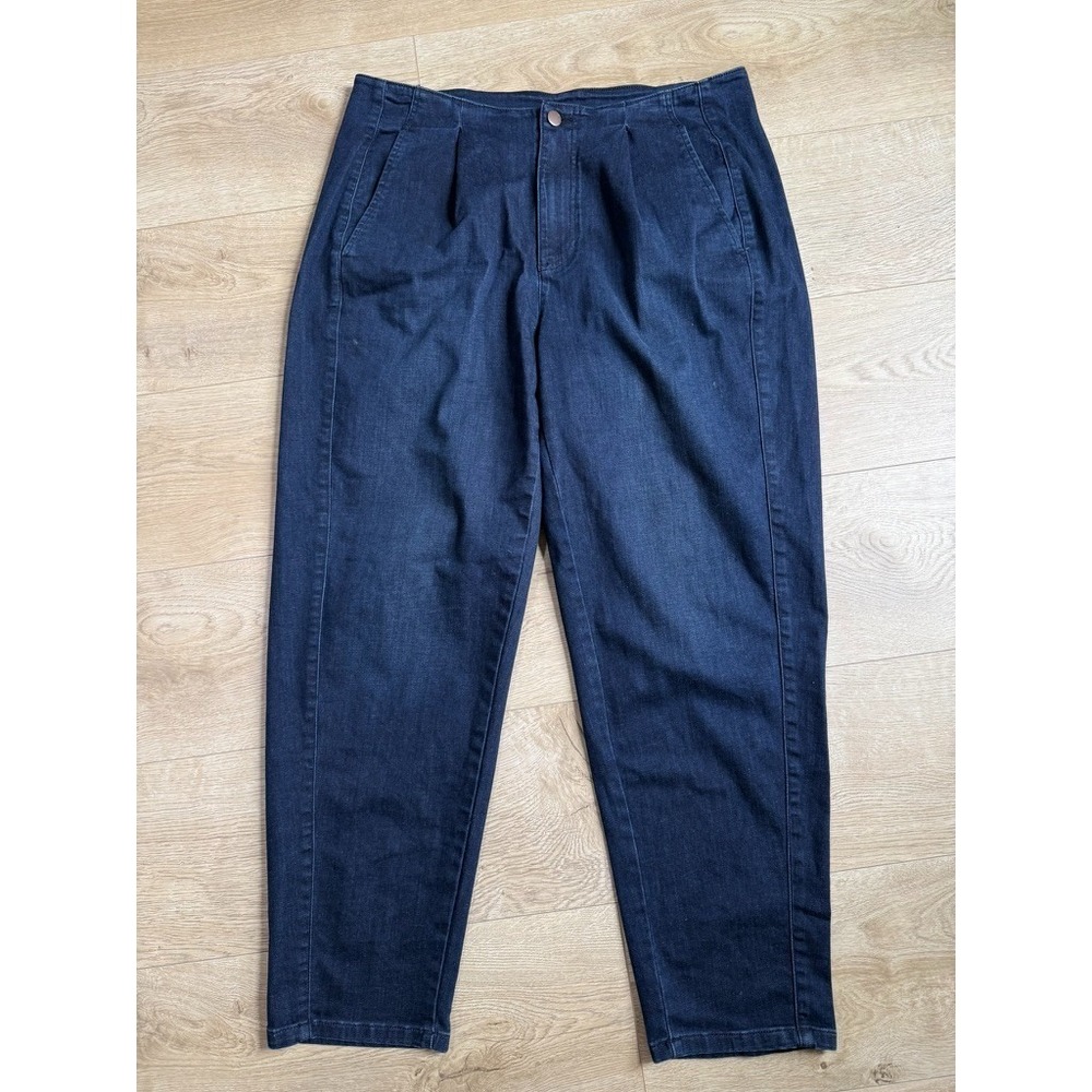 EUC Womens Eileen Fisher Mineral Wash Organic Denim jean lantern tapered size 12